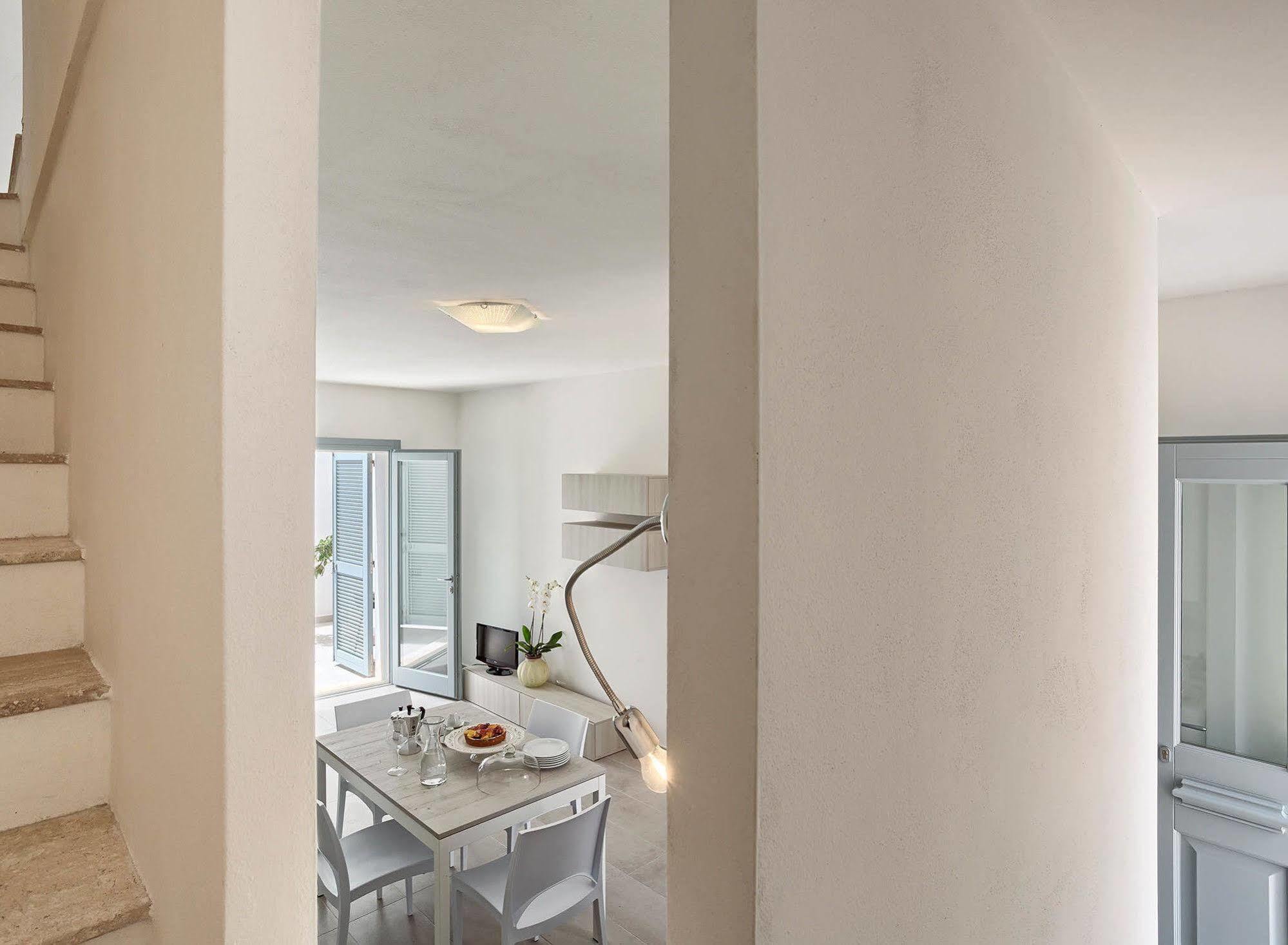 Calasetta Residence ภายนอก รูปภาพ