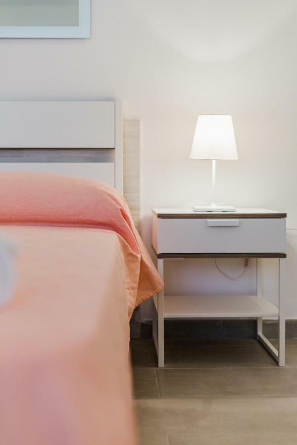 Calasetta Residence ภายนอก รูปภาพ